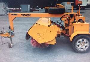 Sewell TB-2000e towed road broom , 2013 , 412 hrs , remote control ,