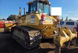 2013 KOMATSU D65WX-17 DOZER WITH VPAT BLADE