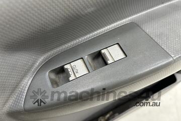 2018 Isuzu NLR 45 150 4x2 Service Truck (Car License) (Auto) (Ex Lease)