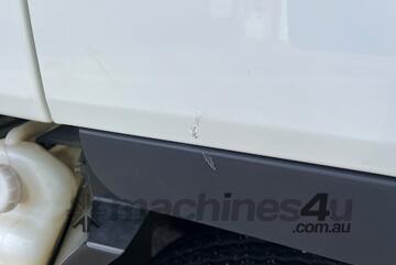 2022 Mitsubishi Fuso Canter 918 Tilt Tray