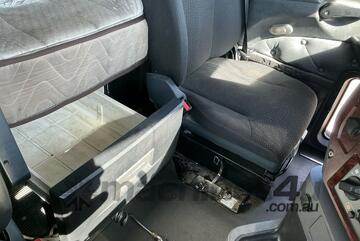 2020 Mack Superliner CLXT Prime Mover Sleeper Cab