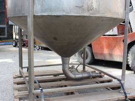 Stainless conical bottom tank  mount for agitator  - picture1' - Click to enlarge