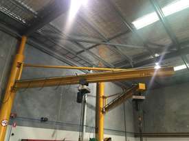 10T Travelling Crane & 2T Post Cranes - picture2' - Click to enlarge
