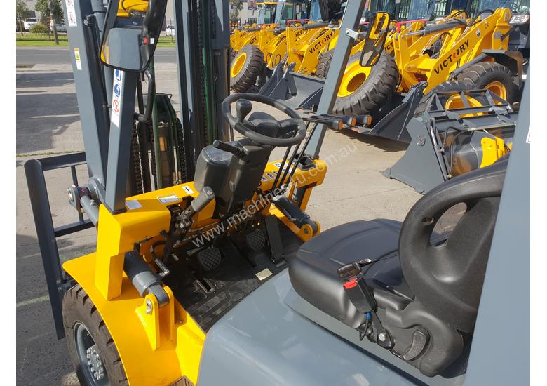 caption Victory VF25G Std dual fuel Forklift
