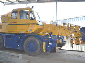 1995 KOBELCO RK160-2 CITY CRANE - picture0' - Click to enlarge