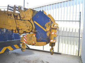 1995 KOBELCO RK160-2 CITY CRANE - picture1' - Click to enlarge