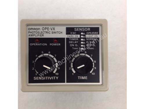 OMRON OPE-VX PHOTOELECTRIC SWITH AMPLIFIER