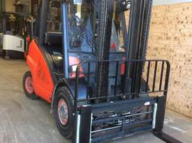 LINDE 2009 roll out diesel 5 ton 5.4m - picture0' - Click to enlarge