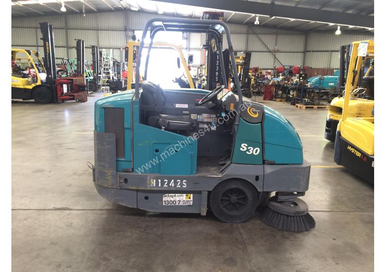 caption Ride-on Sweeper/Scrubber