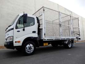 Hino Dutro Road Maint Truck - picture0' - Click to enlarge
