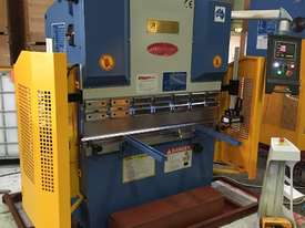 1320mm x 40Ton - 2 Axis NC Programmable Pressbrake - picture0' - Click to enlarge