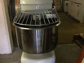 Commercial Pizza Mixer - picture2' - Click to enlarge