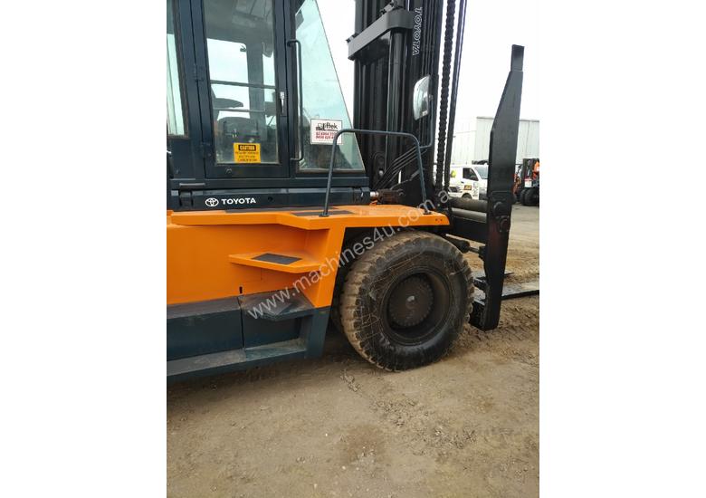 caption Toyota , TCM , Hyster , Toyota 18 ton
