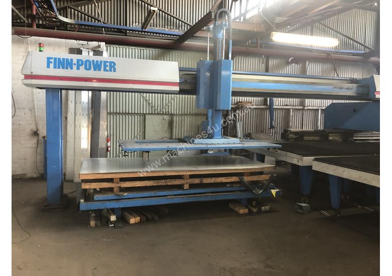 caption 1996 Finn Power TP6-25 SBF2PLUS/AM Hydraulic Turret Punch