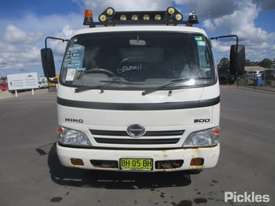 2010 Hino 300 series - picture1' - Click to enlarge