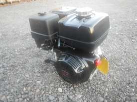 Robin EX270 9HP Petrol Engine - picture1' - Click to enlarge