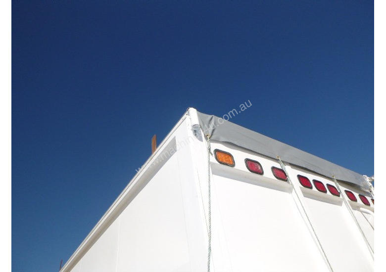 caption Moore Semi Tipper Trailer