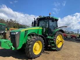 John Deere 8235R Row Crop Tractor - picture0' - Click to enlarge