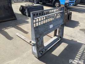 Bobcat Fork Tines Attachment - picture2' - Click to enlarge