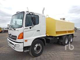 HINO FM1J Water Truck - picture0' - Click to enlarge