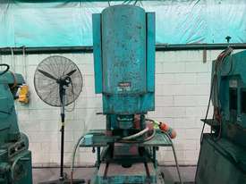 KINGSLAND PUNCH & SHEAR MACHINE - IRONWORKER. - picture2' - Click to enlarge