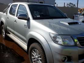 Toyota 2014 HILUX SR5 - picture0' - Click to enlarge