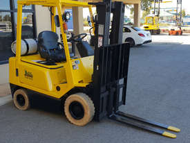 Hyster 1520kg LPG Forklift with 4375mm Three Stage Container Mast - picture0' - Click to enlarge