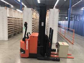 RAYMOND RRS30 S/N RRS-15-02459 WALKIE REACH STACKER PEDESTRIAN FORKLIFT - picture1' - Click to enlarge