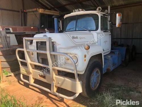 1971 Mack R600