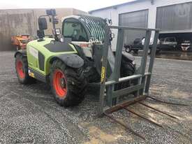 Claas 7055 Scorpion - picture2' - Click to enlarge