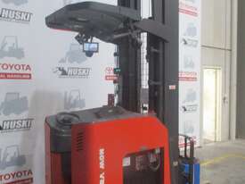 Raymond DR32TT double reach truck in good condition - picture0' - Click to enlarge