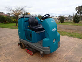 Tennant T16 H2O Eco Sweeper Sweeping/Cleaning - picture0' - Click to enlarge