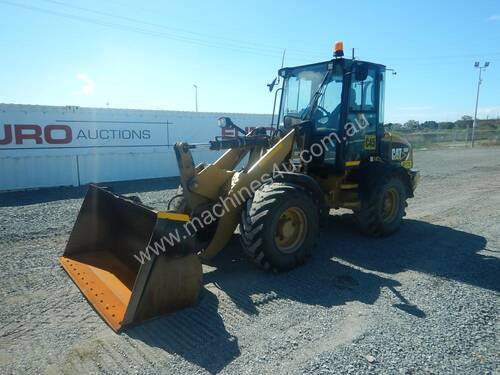 Caterpillar 908H Wheeled Loader