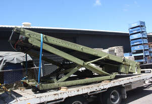 Motorised 5m long 1.5m wide rubber belt conveyor scissor lift hydraulic adjustable angle height