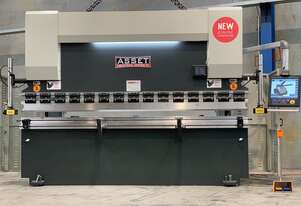 4000mm x 135Ton Australian iCON Graphical CNC Pressbrake with Table Crowning Included