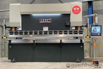 4000mm x 135Ton Australian iCON Graphical CNC Pressbrake with Table Crowning Included