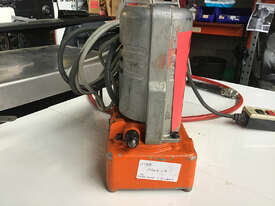 DAIA Electric Hydraulic Oil Pump 240 Volt - 12V, DSP120 - Used Item - picture2' - Click to enlarge