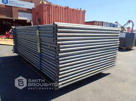 PALLET COMPRISING OF TEMPORARY POOL FENCING & BASE FEET - picture1' - Click to enlarge