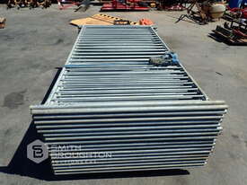 PALLET COMPRISING OF TEMPORARY POOL FENCING & BASE FEET - picture2' - Click to enlarge