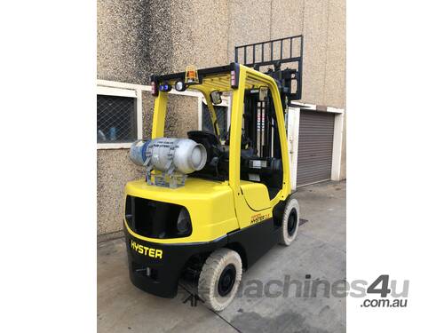 Hyster/ Mazda container mast 