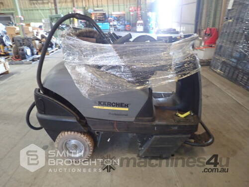 KARCHER FLOOR SWEEPER