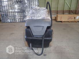 KARCHER FLOOR SWEEPER - picture1' - Click to enlarge