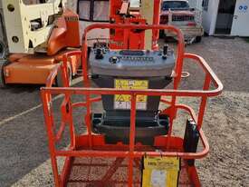 30ft electric boom lift JLG - picture2' - Click to enlarge