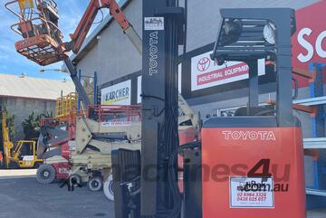 LIFTEK - TOYOTA 6FBRE14 Reach Truck