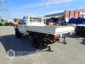 1994 TOYOTA LANDCRUISER HZJ75RP 4X4 TRAY TOP - picture1' - Click to enlarge