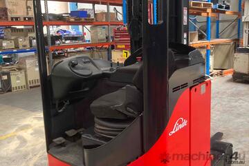 Linde R14 8.2m sit down reach trucks. Late model low hours . great black top battery.