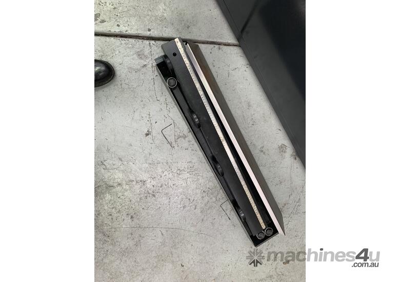 caption Hydraulic Guillotine 4 x 2500mm