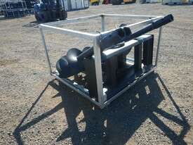 Hydraulic Auger Drive & 3 x Augers - picture1' - Click to enlarge