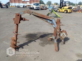 MOORHOUSE GYRO 300MM 3 POINT LINKAGE POST HOLE DIGGER - picture1' - Click to enlarge