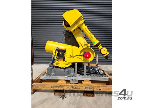 caption FANUC R-2000iA-165R Robot - High-Speed and Reliable, Low Hours in Excellent Condition!